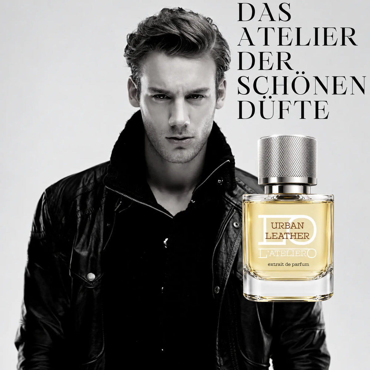 L’ATELIERO Urban Leather Extrait de Parfum 50 ml: Flakon neben dem Schwarz-Weiß-Porträt eines Mannes in schwarzer Lederjacke.