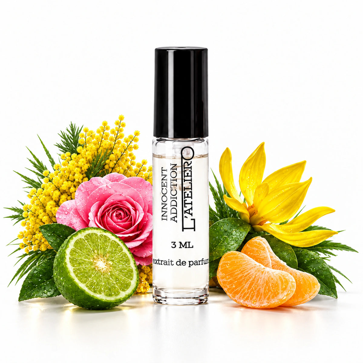 L’ATELIERO Innocent Addiction Extrait de Parfum 3 ml: Duftprobe zwischen rosa Rose, gelben Blüten, grüner Zitrushälfte und Mandarinenspalten.